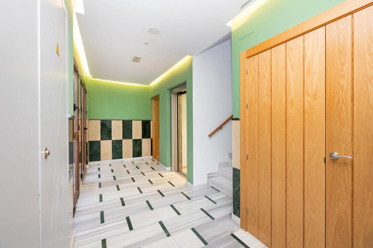 3 Bedroom Elegant & Cozy City Centre Granada Exteriör bild